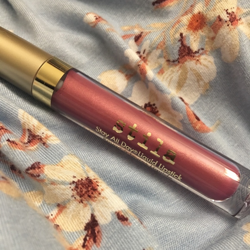 Stay all day liquid lipstick